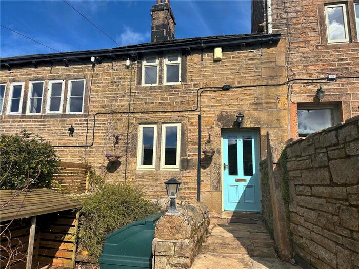 2 Bedroom Terraced House For Sale In Barnside Lane, Hepworth, Holmfirth, West Yorkshire, HD9