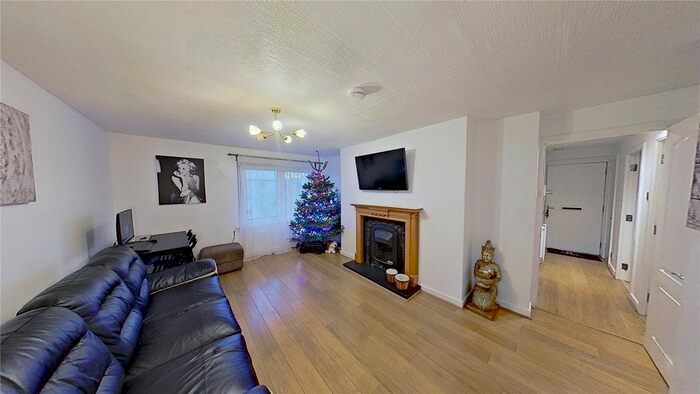 2 Bedroom Flat To Rent In Muirhouse Park, Edinburgh, EH4