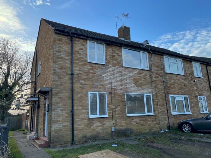 2 Bedroom Maisonette To Rent In Acacia Road, Leamington Spa, CV32