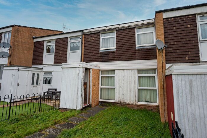 3 Bedroom Terraced House For Sale In Meadow Close, Droitwich, WR9