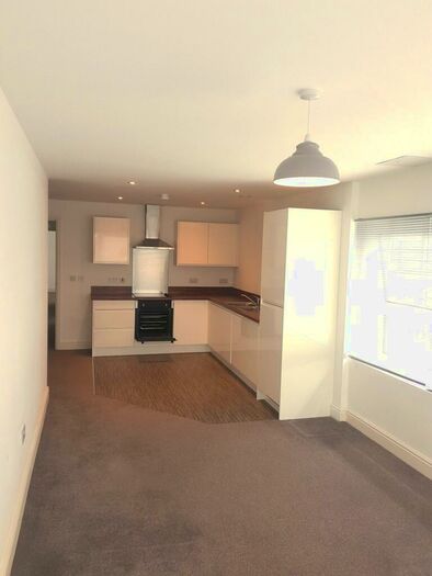 2 Bedroom Apartment To Rent In Benbow Street, Sale, M33