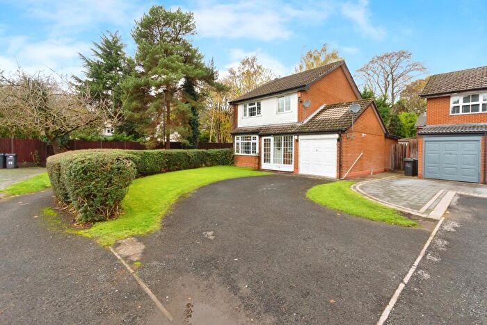 4 Bedroom Detached House For Sale In Pavenham Drive, Birmingham, West Midlands, B5