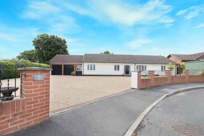 4 Bedroom Detached Bungalow For Sale In Two Acres, Blyth, S81