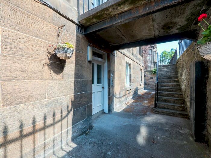 1 Bedroom Flat To Rent In Leslie Place, Stockbridge, Edinburgh, EH4