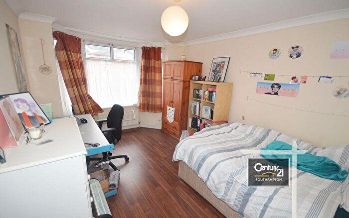 3 Bedroom Flat To Rent In |Ref: |, Broadlands Road, Southampton, SO17