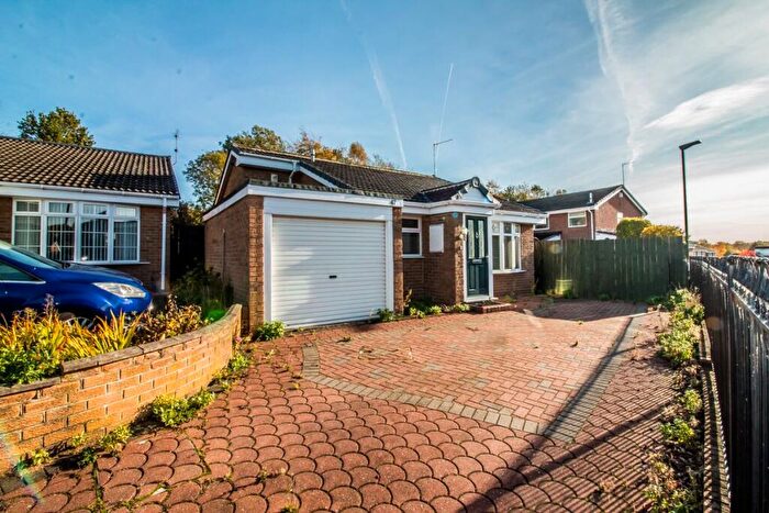 2 Bedroom Bungalow For Sale In Avebury Drive, Washington Village, Washington, NE38