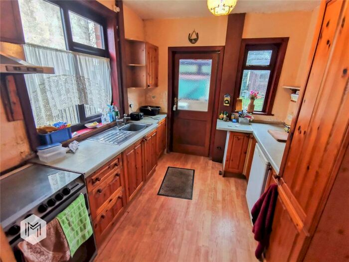 3 Bedroom Detached House For Sale In Brownlow Road, Horwich, Bolton