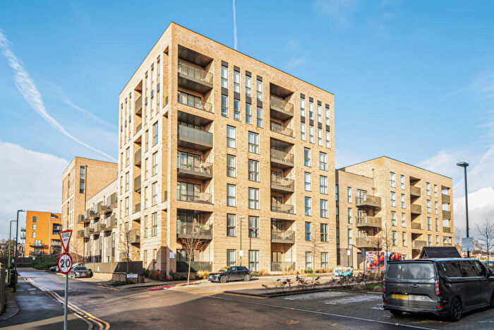 2 Bedroom Apartment For Sale In Arthur Street, Erith, DA8