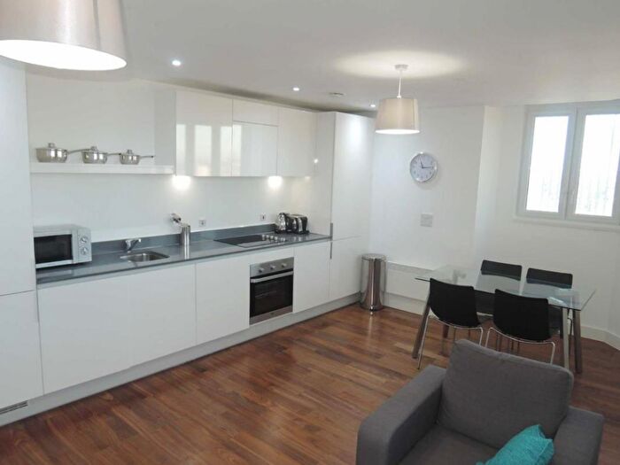2 Bedroom Flat To Rent In Hagley Road, Birmingham, B16