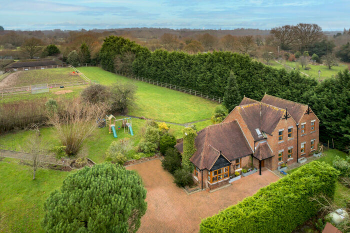 4 Bedroom Detached House To Rent In Cowfold Road, Bolney, RH17