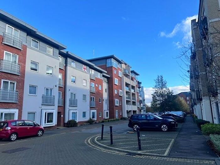 1 Bedroom Apartment To Rent In Coxhill Way, Aylesbury, HP21