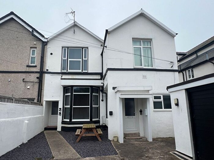 1 Bedroom Flat To Rent In Churton Road, Wilmar Lodge, LL18