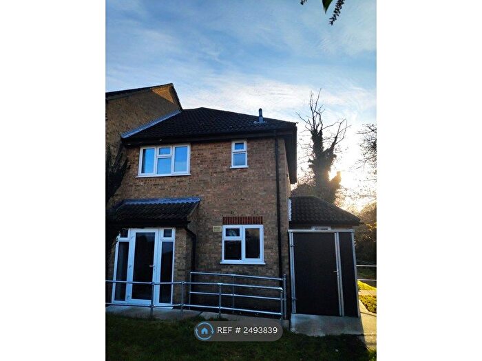 1 Bedroom End Of Terrace House To Rent In Christie Close, Chatham, ME5