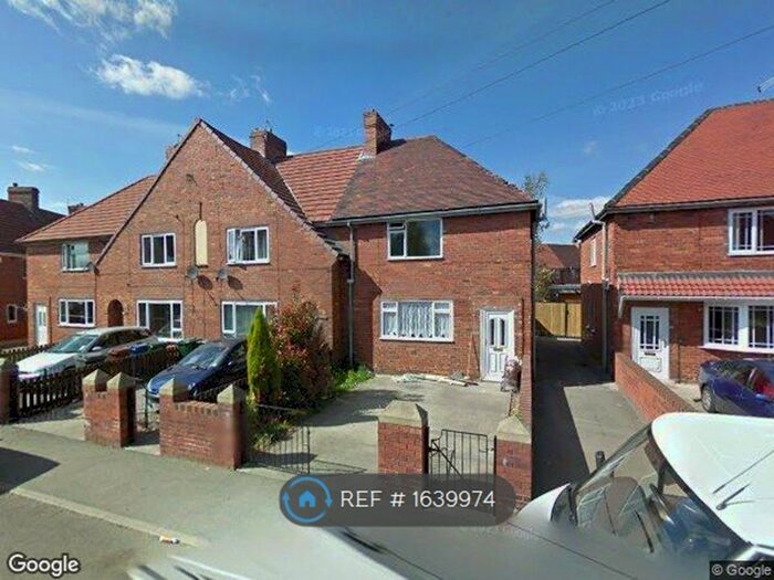 3 Bedroom End Of Terrace House To Rent In Probert Avenue, Rotherham, S63