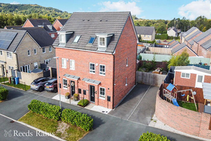 3 Bedroom Semi-Detached House For Sale In Sandy Bank Avenue, Hyde, Greater Manchester, SK14