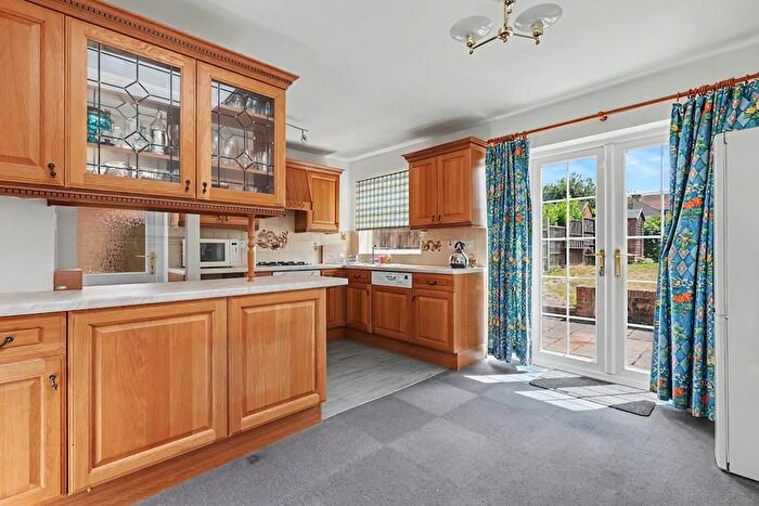 3 Bedroom Property For Sale In Mackenzie Road, Beckenham, Kent, BR3