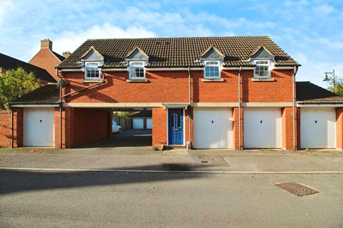 2 Bedroom Coach House To Rent In Prospero Way, Swindon, SN25