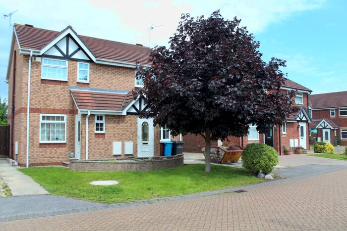 2 Bedroom Semi-Detached House To Rent In Whitethorn Way, HU8