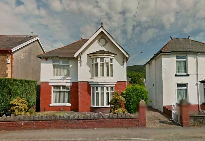4 Bedroom Detached House To Rent In Wern Road, Skewen, Neath, SA10