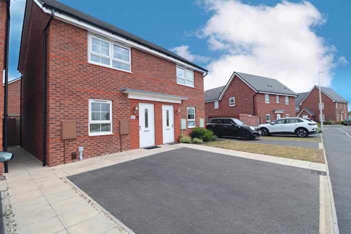 2 Bedroom Semi-Detached House To Rent In Spinning Wheel Drive, The Longshoot, Nuneaton, CV11