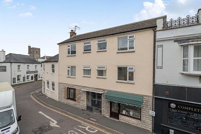 5 Bedroom Property For Sale In Silver Street, Axminster, EX13