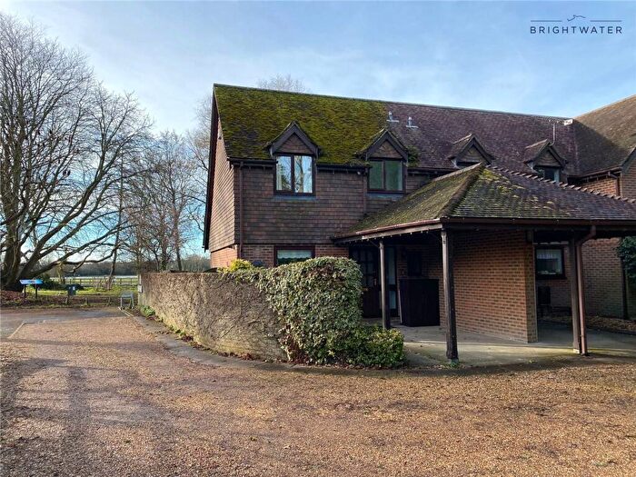 2 Bedroom Property To Rent In Bickerley Road, Ringwood, BH24