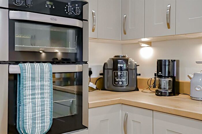 2 Bedroom End Of Terrace House For Sale In East View Terrace, Withnell, PR6