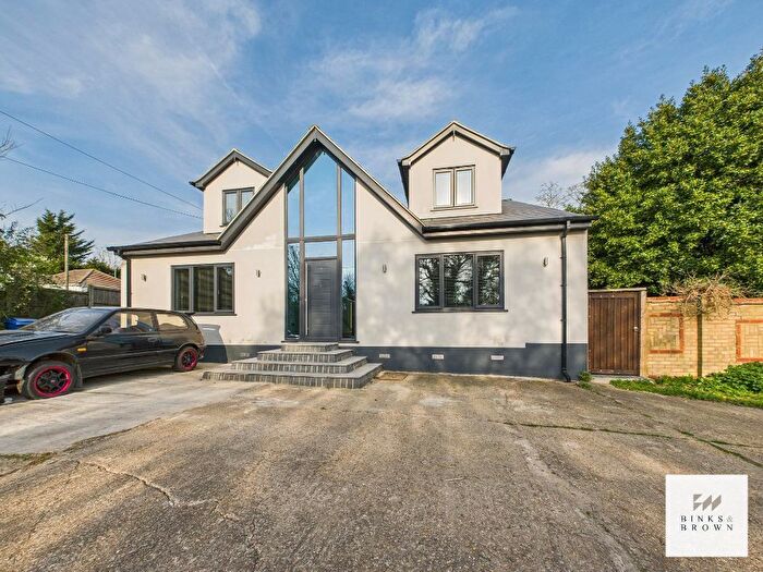 5 Bedroom Detached House For Sale In Lower Dunton Road, Horndon On The Hill, Essex, SS17