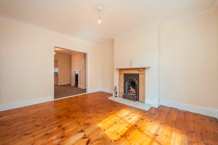 4 Bedroom House To Rent In Church Street, Heavitree, EX2