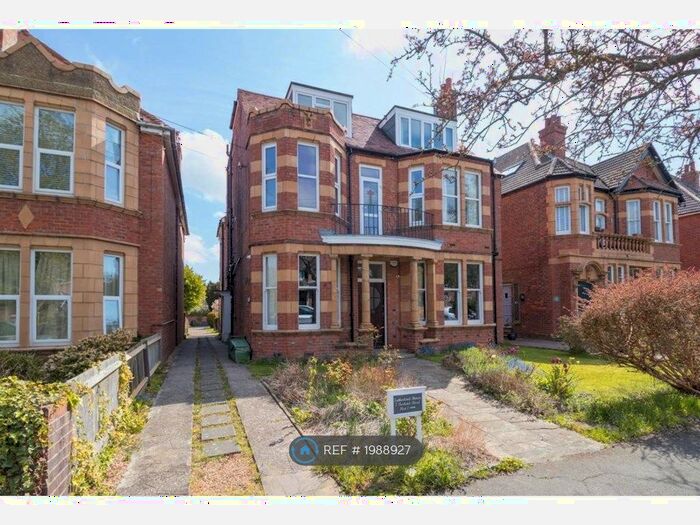 3 Bedroom Flat To Rent In Turketel Road, Folkestone, CT20