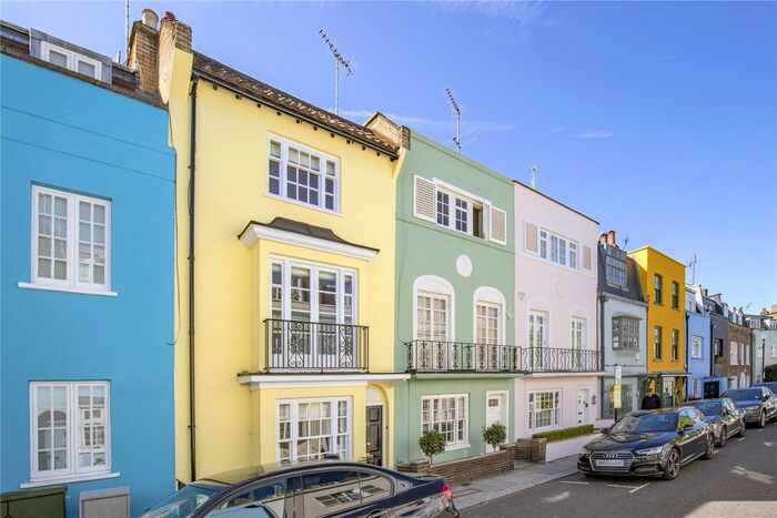 3 Bedroom Terraced House To Rent In Godfrey Street, London, SW3