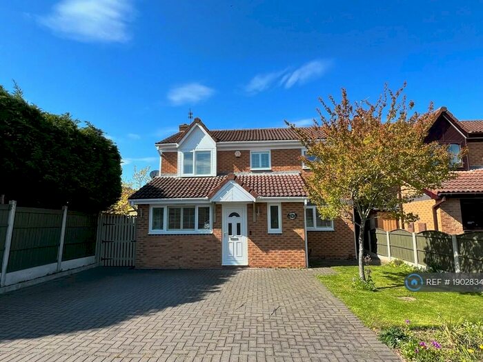 4 Bedroom Detached House To Rent In Egling Croft, Colwick, Nottingham, NG4