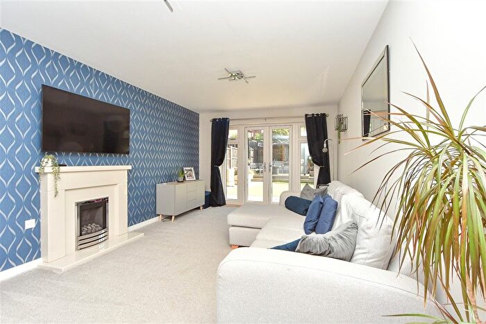 4 Bedroom Detached House For Sale In Lancefield Drive, Faversham, Faversham, Kent, ME13
