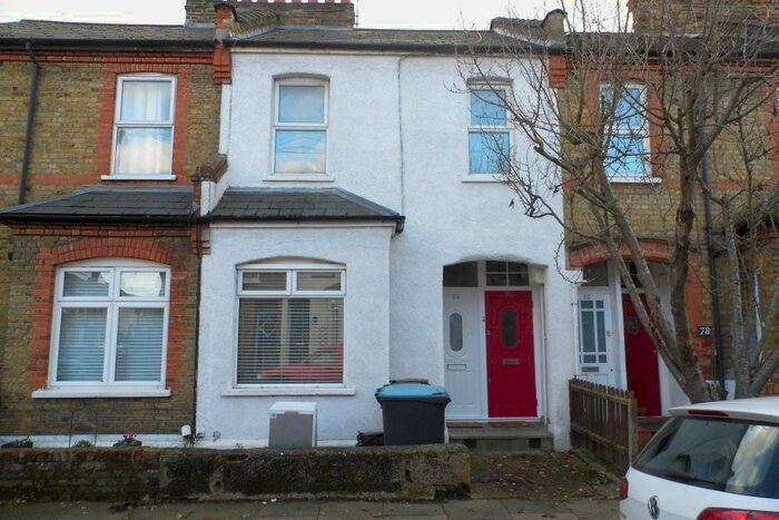 2 Bedroom Maisonette To Rent In Lea Road, Enfield, EN2