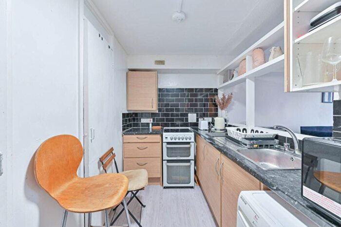 1 Bedroom Flat For Sale In Mortlock Close, Peckham, London, SE15