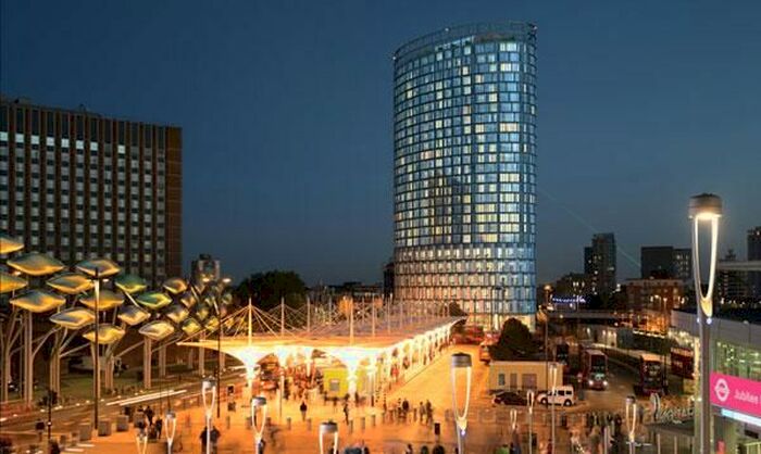 3 Bedroom Flat To Rent In Unex Tower, 7 Station Street, Stratford, London E15