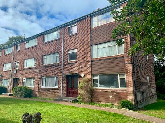 1 Bedroom Apartment To Rent In Robere House, Radstock Road, Woolston, Southampton, SO19