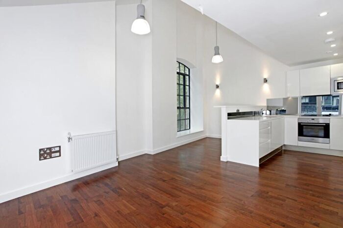 2 Bedroom Apartment To Rent In Wharf Street London, SE8