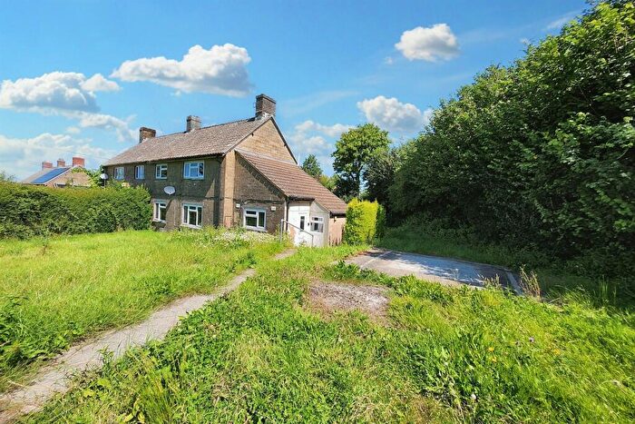 3 Bedroom Semi-Detached House For Sale In Belchawell, DT11