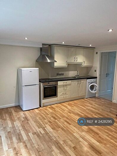 1 Bedroom Flat To Rent In West End, Witney, OX28