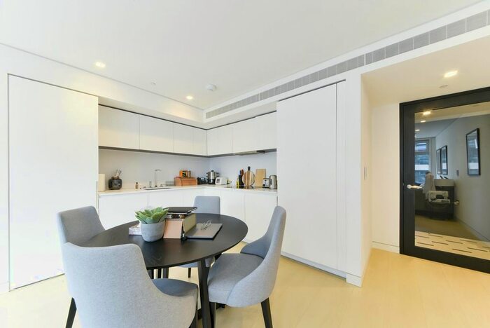 2 Bedroom Flat To Rent In Centre Point, New Oxford Street, London, WC1A