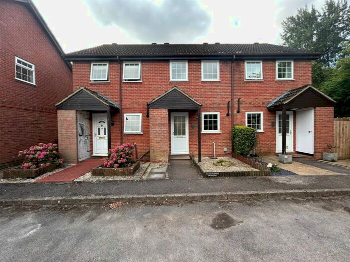 2 Bedroom Terraced House To Rent In Droitwich Close, Bracknell, Berkshire, RG12