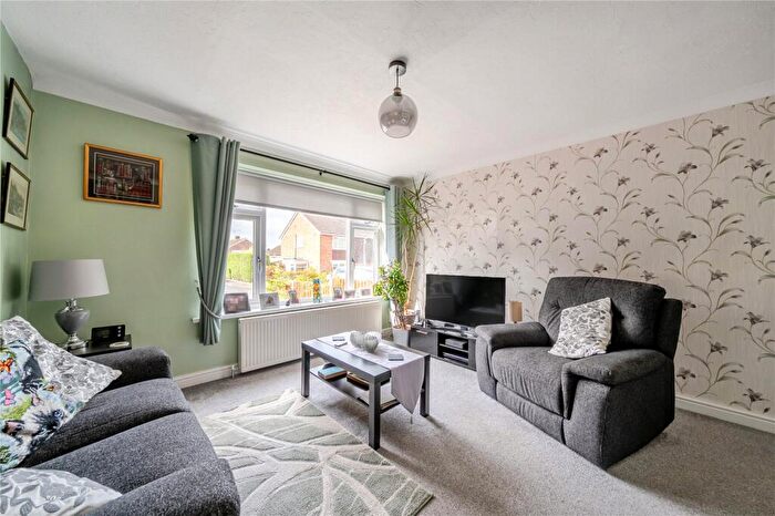 2 Bedroom Semi-Detached House For Sale In Crestwood Avenue, Kidderminster, Worcestershire, DY11