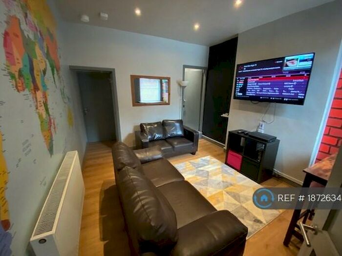 3 Bedroom Terraced House To Rent In Ashford Street, Stoke-On-Trent, ST4