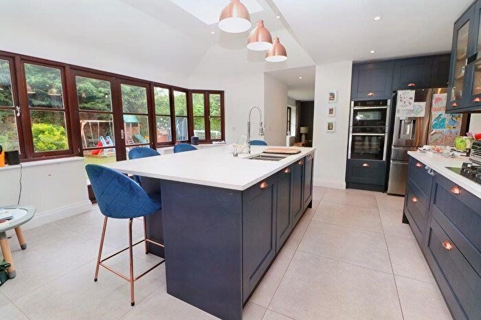 5 Bedroom Detached House To Rent In Alexandra Road, Chipperfield, Kings Langley, Hertfordshire, WD4