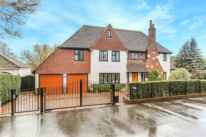 5 Bedroom Detached House For Sale In Beechwood Lane, Warlingham, Surrey, CR6