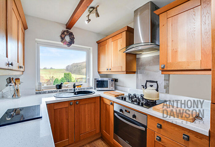 2 Bedroom Cottage For Sale In Watchgate, Mereclough, Cliviger, Burnely, BB10