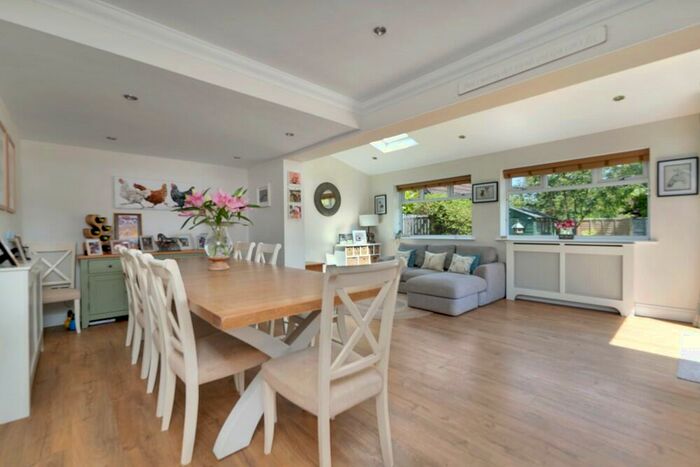 4 Bedroom Detached House For Sale In Fenton Drive, Carlby, Stamford, PE9