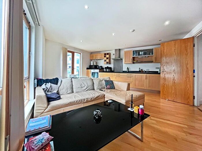 1 Bedroom Flat To Rent In Mcclure House, The Boulevard, Leeds, LS10