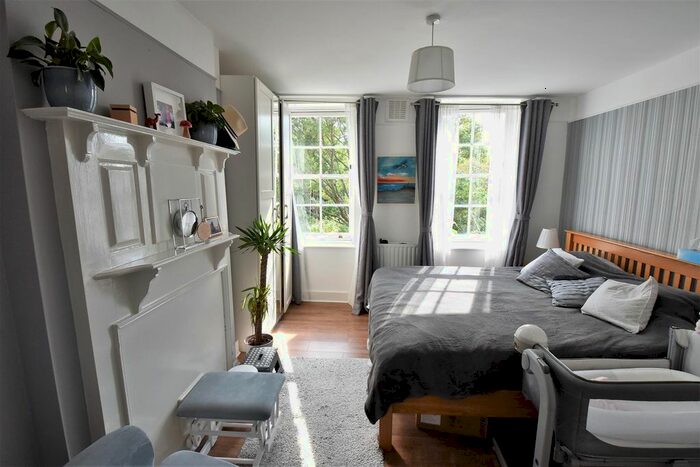 1 Bedroom Flat To Rent In Crooms Hill, London, SE10